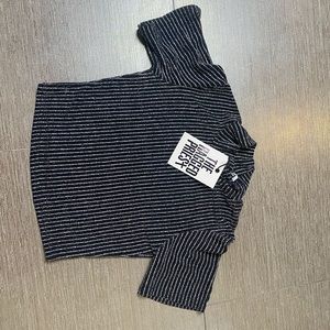 Crop metallic top. Vintage